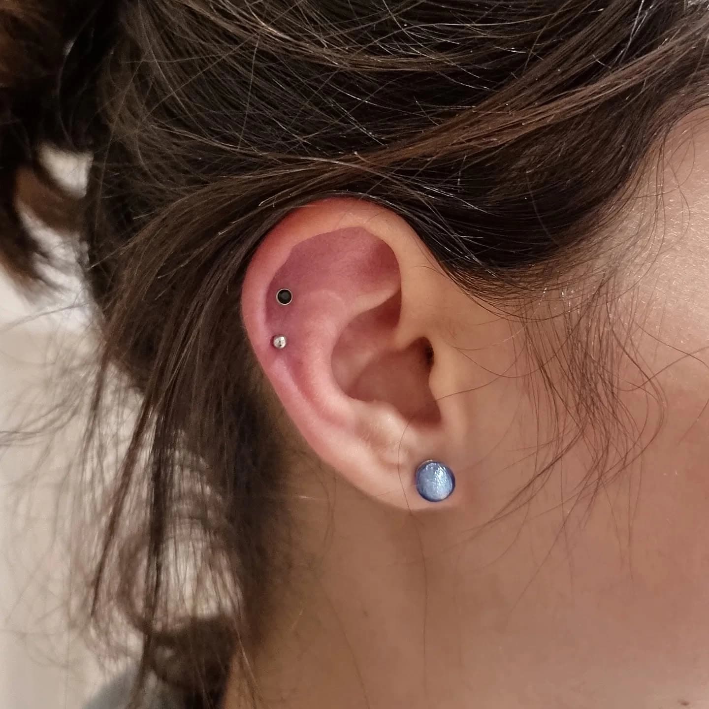 Helix piercing